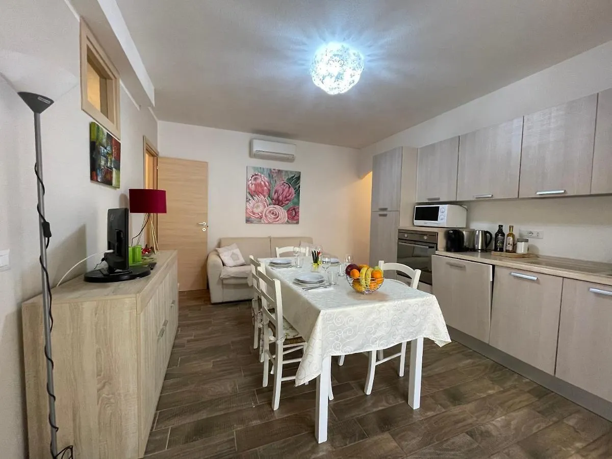 Residence Via Sassari Trinita d'Agultu e Vignola Apartment